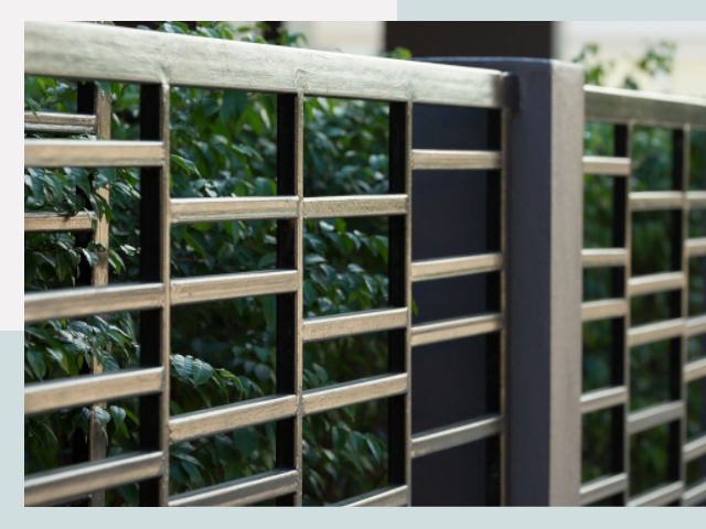 Металлические ограждения в Апатитах от 3630 р. | СтальСтрой монтаж
